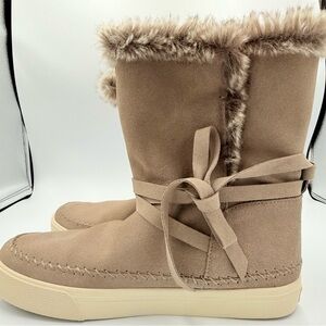 TOMS Womens Suede Fur Lined Fashion Winter Boots - Brand NEW!! SIZE 9